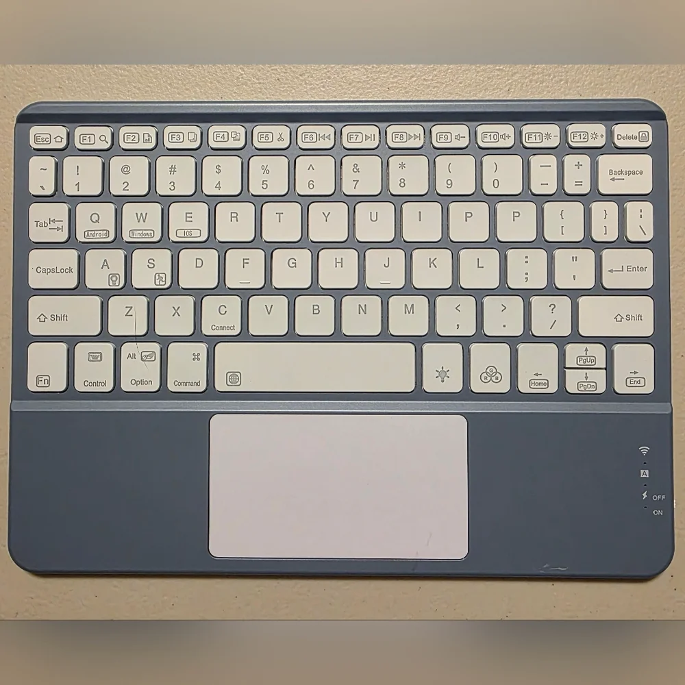 Touch Pad, Brand Unknown, NWOT, Wireless Compatible, Grey/White